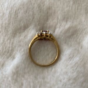 Fine precious 14 carat Ruby ring with diamonds